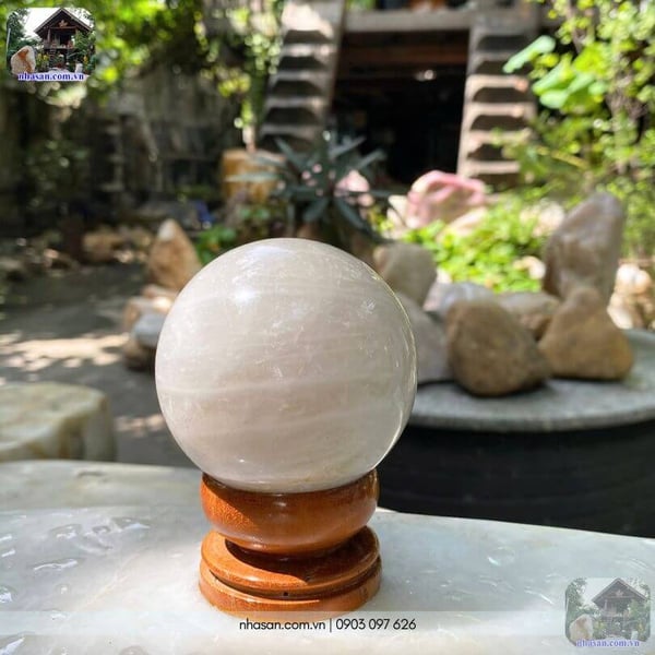 Bi cầu thạch anh trắng QC1546 - 450gr - 6.9cm