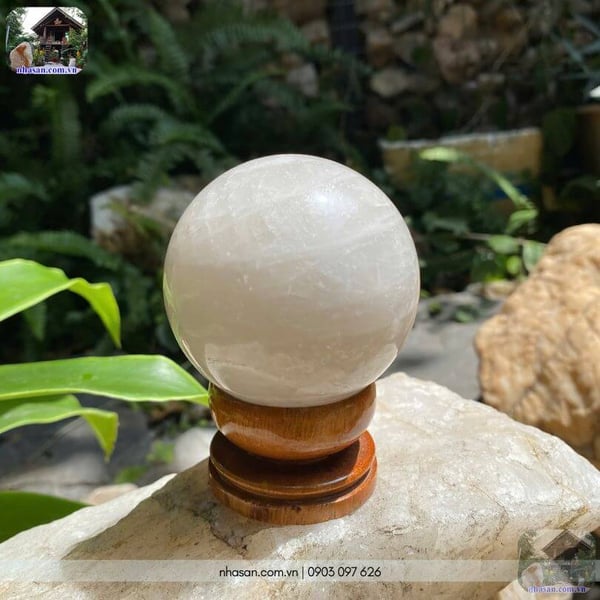 Bi cầu thạch anh trắng QC1546 - 450gr - 6.9cm