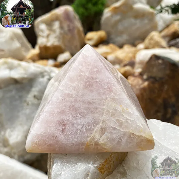 Kim tự tháp thạch anh - Bí mật chưa được bật mí