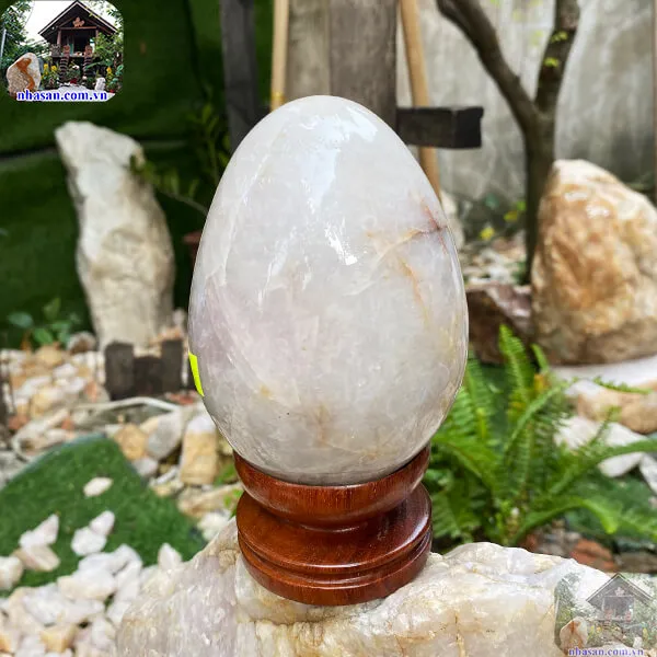 Quả trứng vàng - thạch anh hồng tự nhiên: Biểu tượng cho sự sinh sôi, nảy nở và thành công