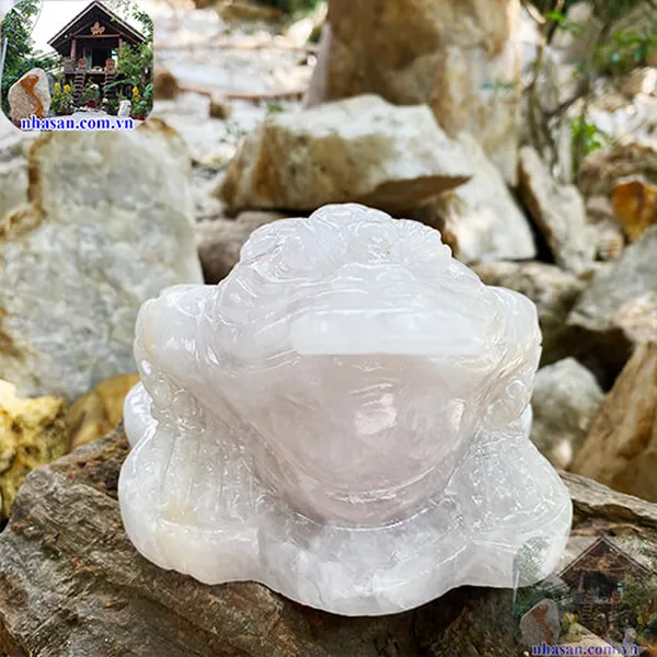 Cóc ngậm tiền thạch anh trắng nặng 2.2kg, cao 9cm x ngang 14cm x dài 15.5cm - C32