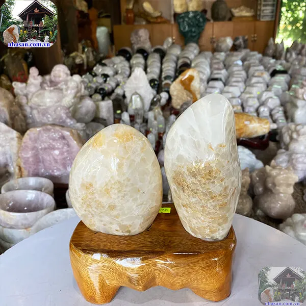 Thạch anh bông vàng 3.1kg (KT: 22 x 19 cm) - TAV137