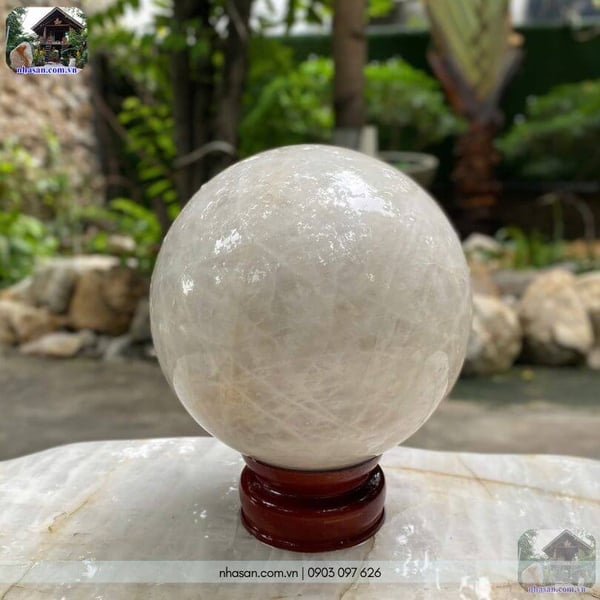 Cầu đá thạch anh trắng QC1576 - 24.8kg - 26.5cm