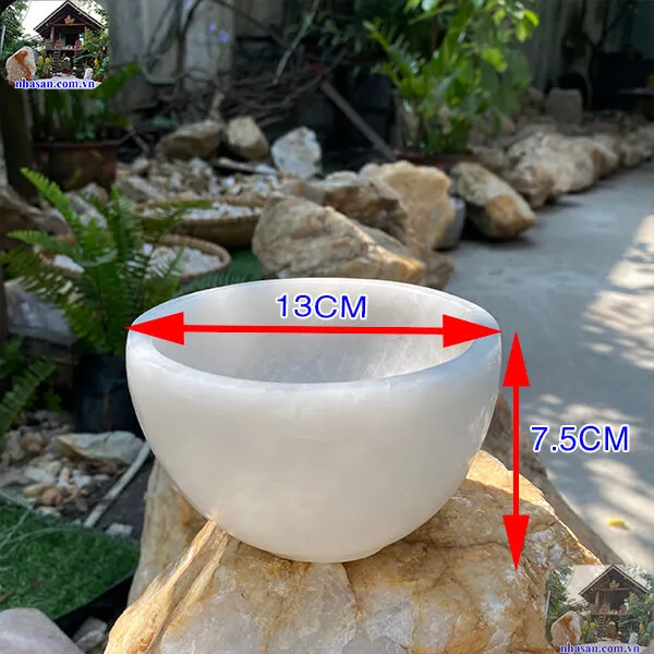 Bát đá thạch anh trắng 880gr-13cm B60