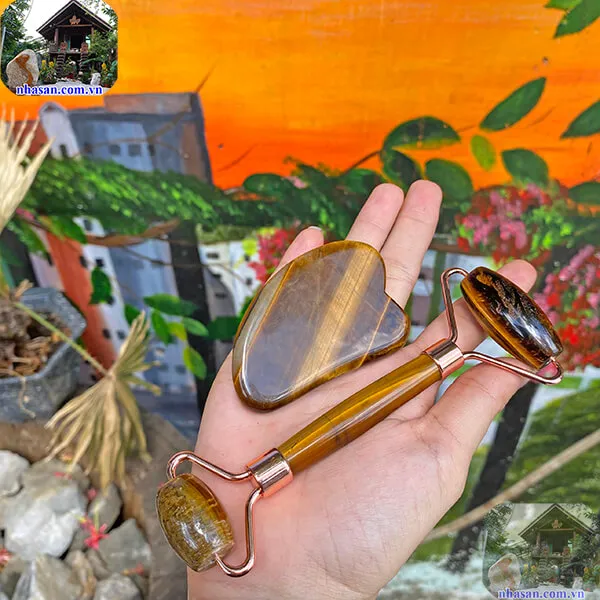 Combo cây lăn và miếng massage nâng cơ mặt đá mắt hổ tự nhiên