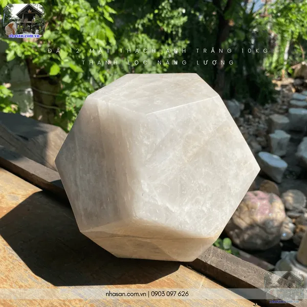 Đá 12 mặt thạch anh trắng 10kg - 21cm - QC1457