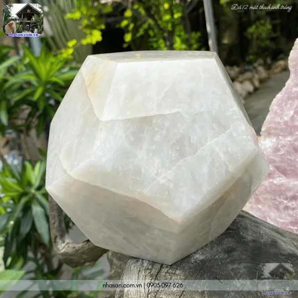 Đá 12 mặt thạch anh trắng 14cm - 3.72kg - QC1455