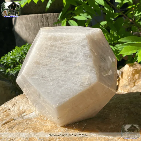 Đá 12 mặt thạch anh trắng 6kg - 16cm - QC1464