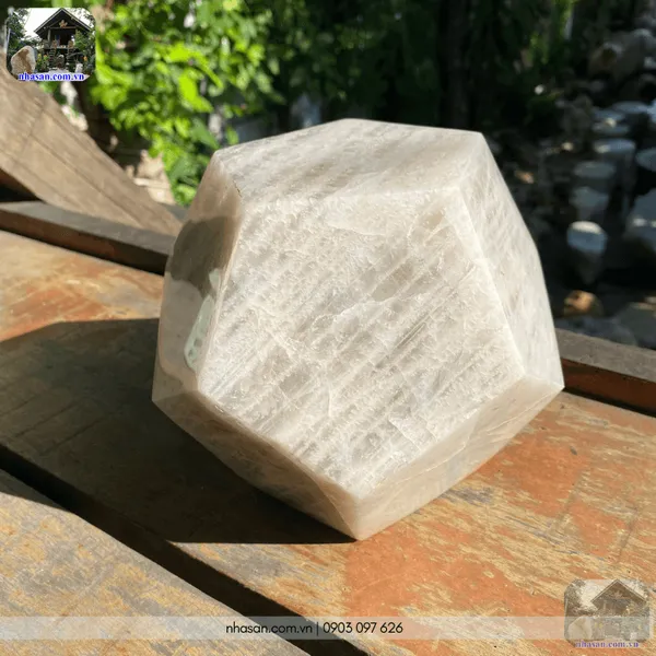 Đá 12 mặt thạch anh trắng 6kg - 16cm - QC1464