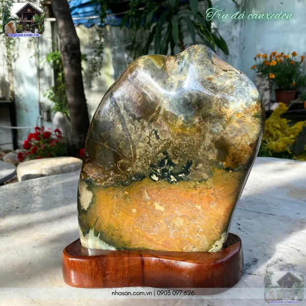 Trụ đá canxedon 7.4kg - Mang cả bức tranh 3D khu rừng thiên nhiên đến với bạn