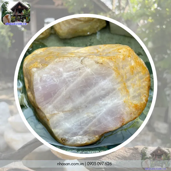 Đá cuội thạch anh CU06 nặng 6.5kg, kích thước: 16x16cm giá 2.6tr