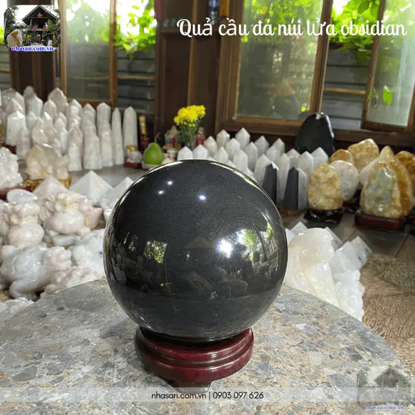 Quả cầu đá núi lửa obsidian 5.6kg-16cm-QC1417