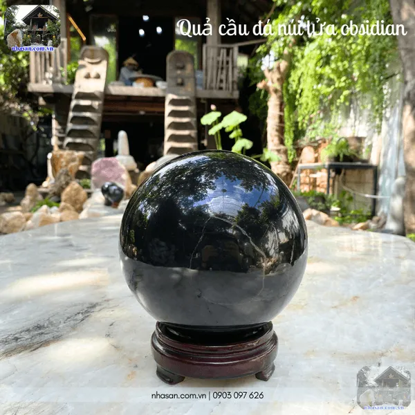 Quả cầu đá núi lửa obsidian 5.6kg-16cm-QC1417