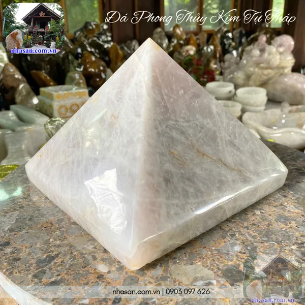 Đá phong thủy kim tự tháp nặng 8kg, cao 16cm x ngang 21cm -  T714 
