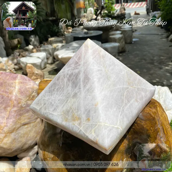 Đá phong thủy kim tự tháp nặng 8kg, cao 16cm x ngang 21cm -  T714 