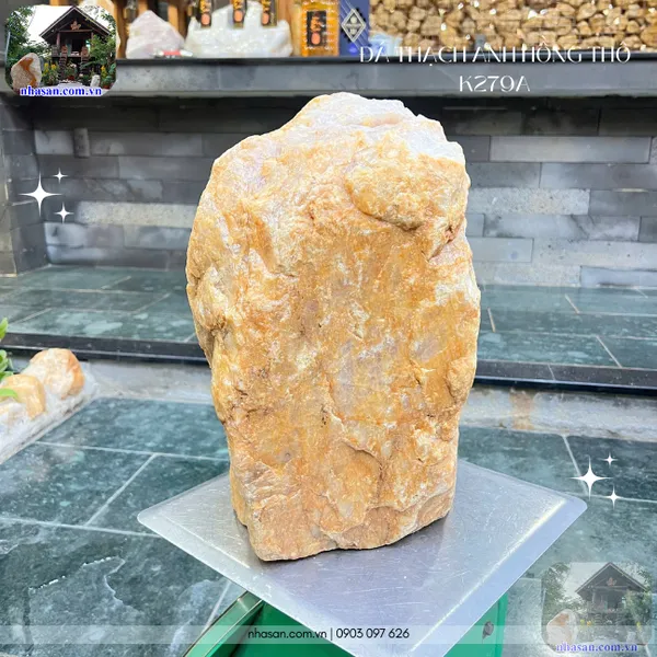 Đá thạch anh hồng thô K279A nặng 24.8cm, cao 36cm x ngang 22cm (hoành 72cm)