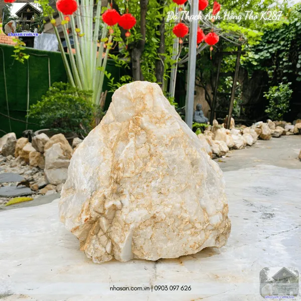 Đá thạch anh hồng thô K287 nặng 16,5kg cao 28cm x ngang 28cm x dày 18cm