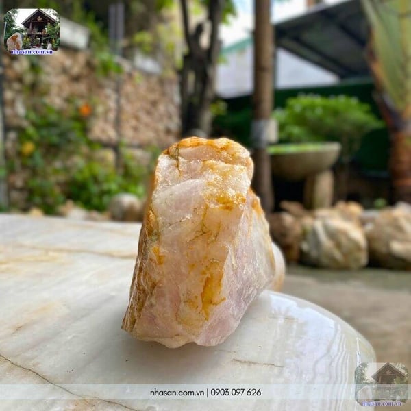 Khối đá thạch anh hồng thô K295 - 4.1kg