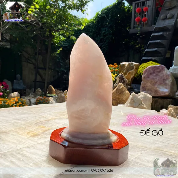 Đá thạch anh hồng tự nhiên đế gỗ nặng 3.4kg-T513