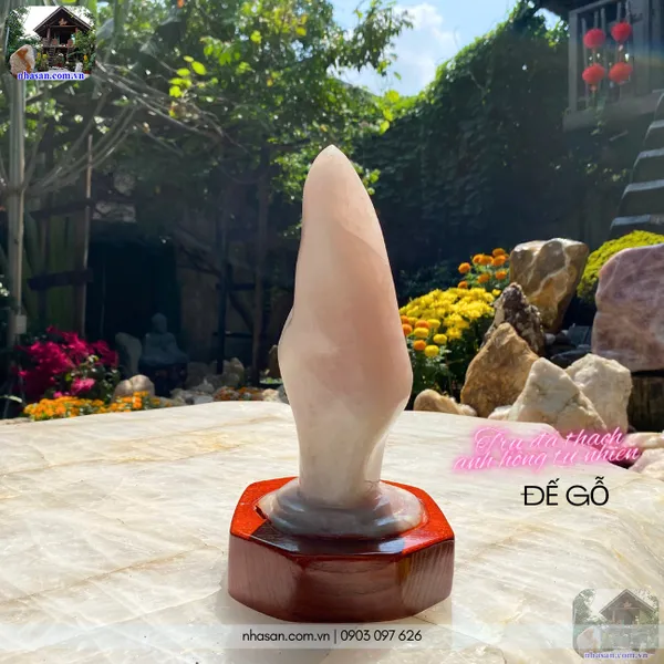Đá thạch anh hồng tự nhiên đế gỗ nặng 3.4kg-T513
