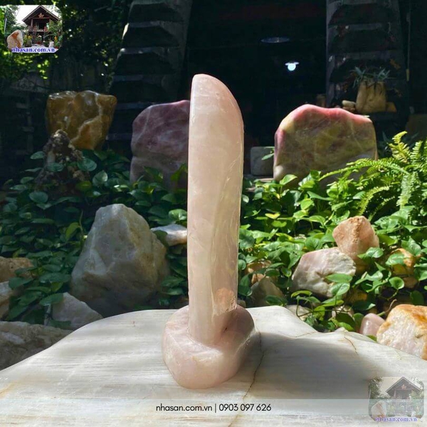Trụ đá thạch anh hồng tự nhiên 5kg - T495