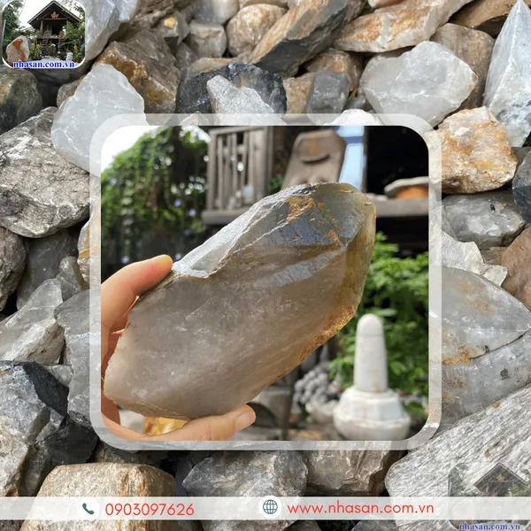Đá thạch anh khói có tác dụng gì trong phong thủy?