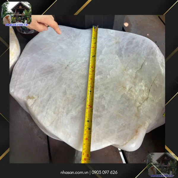 Đá thạch anh ngồi thiền nặng 64kg, dài 45cm x rộng 39cm x cao 12.5cm - BT02 