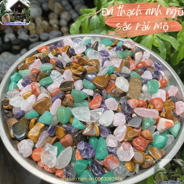 Đá thạch anh ngũ sắc rải mộ phong thủy
