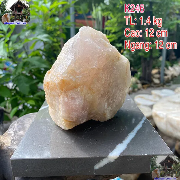 Đá thạch anh thô 1.4kg (12x12 cm) cho phòng ngủ - Vật phẩm phong thủy giúp mang lại giấc ngủ ngon