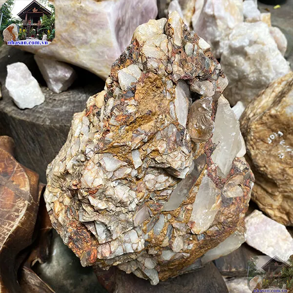 Thạch anh tinh thể thô - Đá trấn trạch và trang trí độc đáo