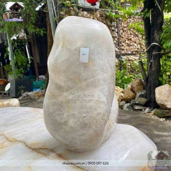Trụ đá thạch anh trắng 10.2kg - T507