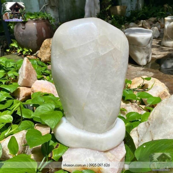 Trụ đá thạch anh trắng 7kg - T510
