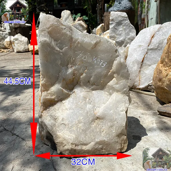 Đá thạch anh trắng thô 46kg-K179