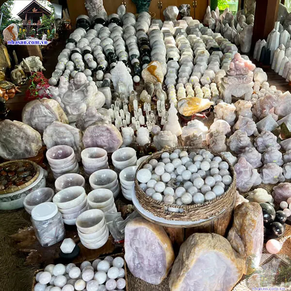 Giá Đá Thạch Anh - Đá Phong Thủy