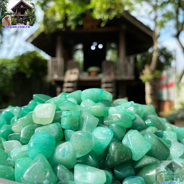 Đá thạch anh xanh vụn đánh bóng