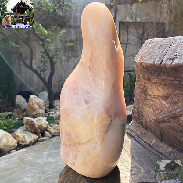 Trụ đá thạch anh hồng T691 nặng 6.8kg, cao 30cm x ngang 16cm x dày 14cm