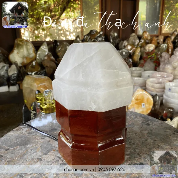 Đèn đá thạch anh DTA03 nặng 2,66kg, kích thước cao 20cm x ngang 12cm