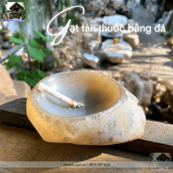 Gạt tàn thuốc bằng đá mã não GTT01 nặng 560gr, kích thước 10x12cm