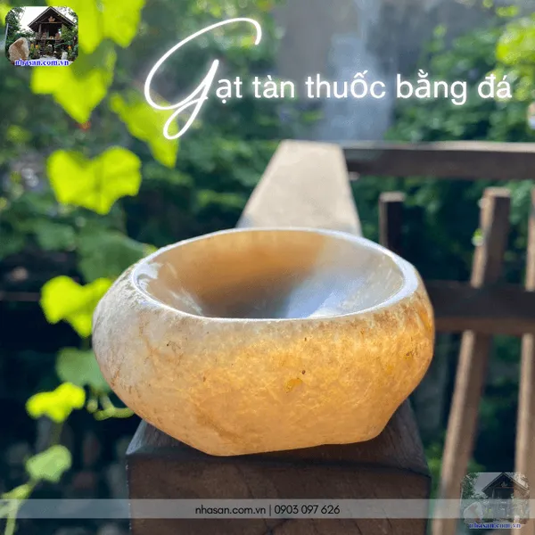 Gạt tàn thuốc bằng đá mã não GTT01 nặng 560gr, kích thước 10x12cm