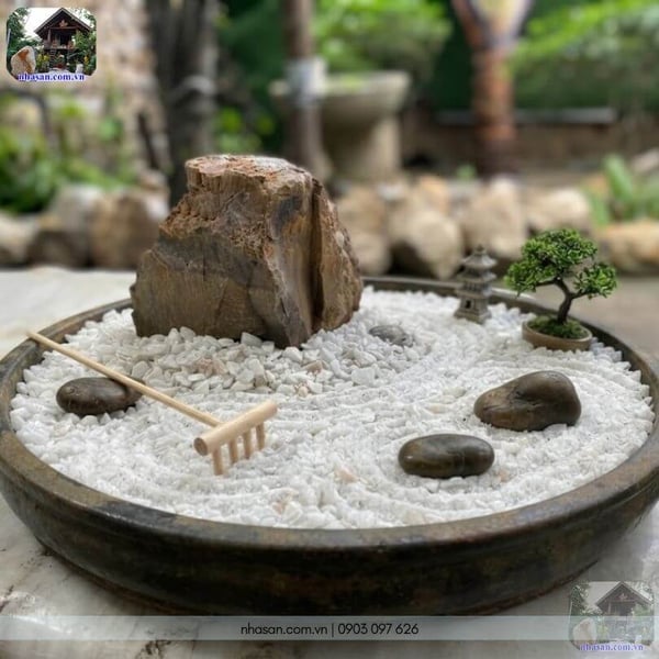 Khối gỗ hóa thạch thô HTT01 nặng 2.5kg decor vườn Zen mini