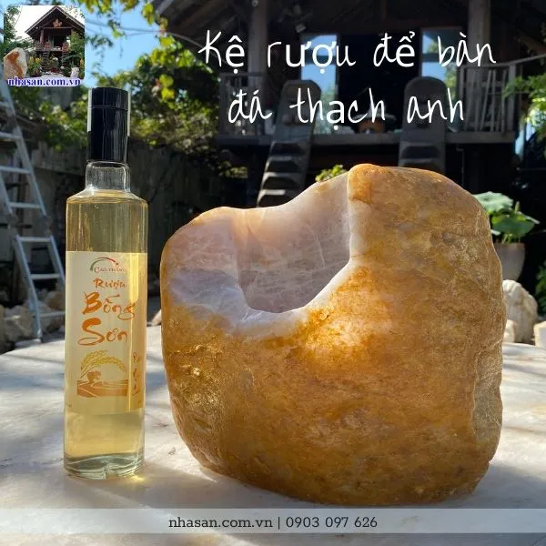 Kệ rượu để bàn đá thạch anh KR03 nặng 16,5kg, kích thước: cao 26,5cm x ngang 28cm