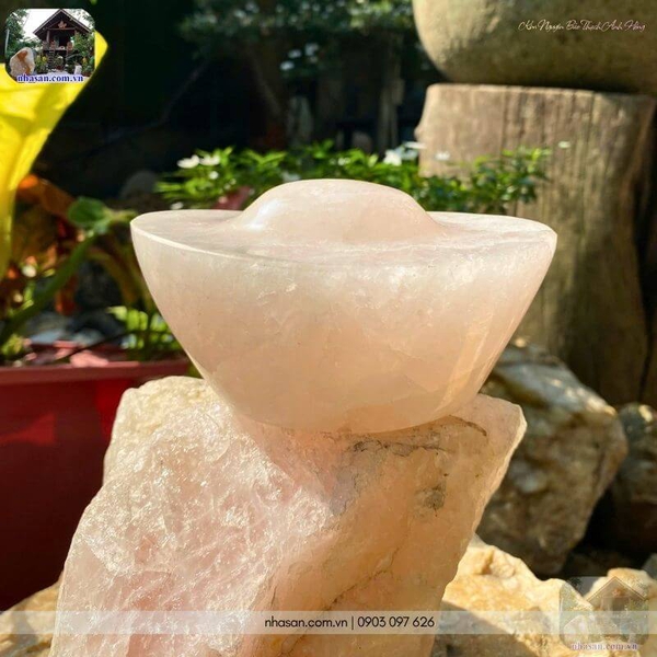 Kim nguyên bảo thạch anh hồng TV52 860gr, dài 12.5cm x rộng 8cm x cao 6.5cm