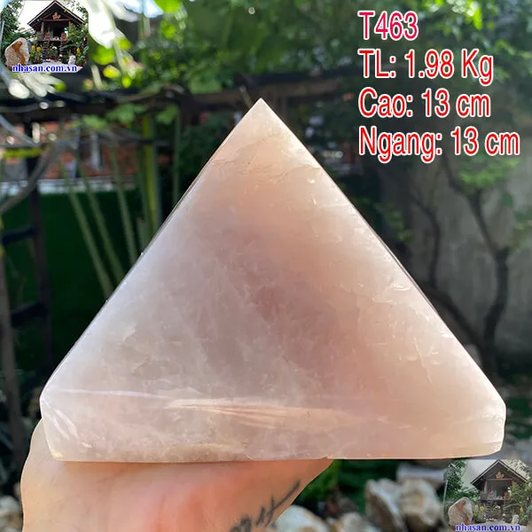 Kim tự tháp thạch anh hồng 1.98kg, cao 13cm x ngang 13cm - T463