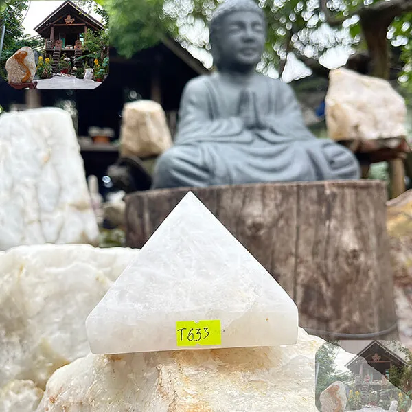 Kim tự tháp đá thạch anh 1.13kg, cao 8cm x ngang 10cm - T633