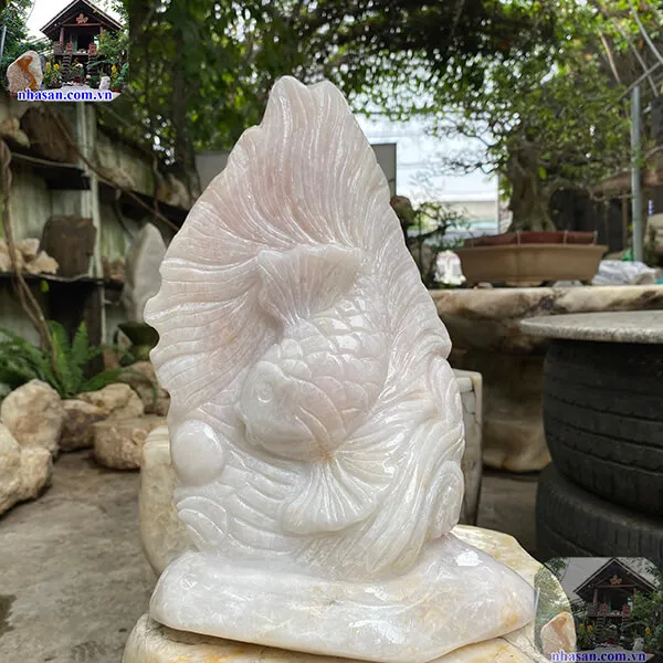 Tượng Lý Ngư Vọng Nguyệt đá thạch anh giúp vạn sự viên mãn nặng 9.4kg, cao 34cm x ngang 20m x dày 10cm - CA01