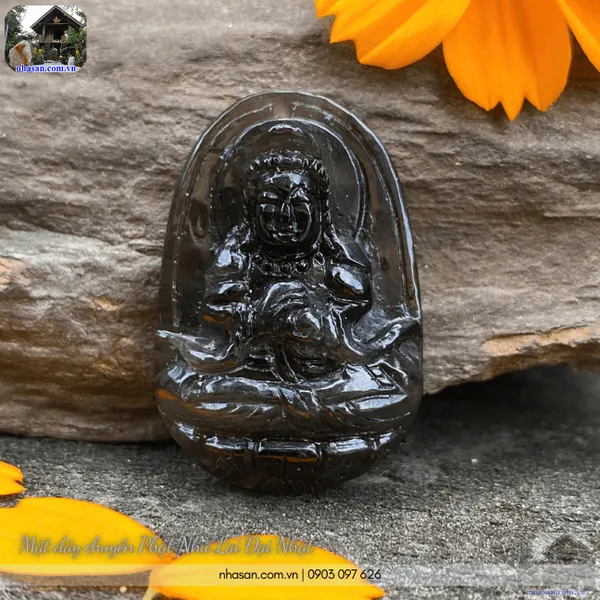 Mặt dây chuyền Phật Như Lai Đại Nhật đá thạch anh ám khói nặng 7gr, cao 3.1cm x ngang 2.1cm - MP31