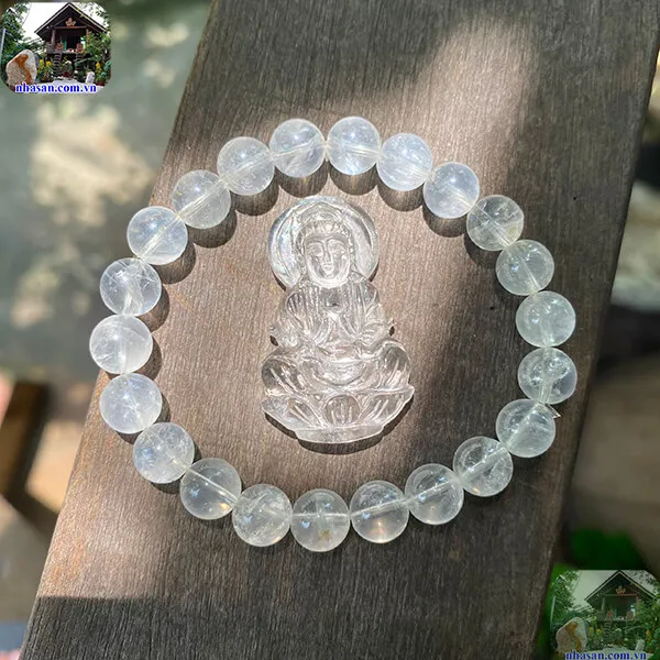Mặt dây chuyền phật quan âm đá thạch anh trắng 10g - biểu tượng của điềm lành, giải trừ tai ách