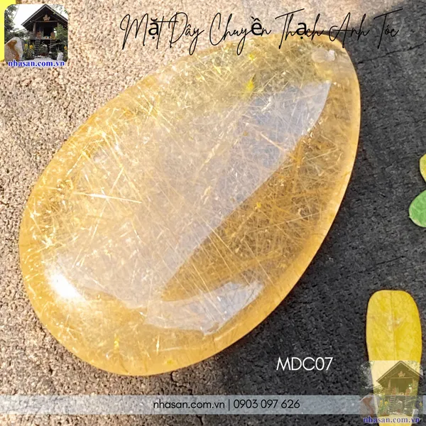 Mặt dây chuyền thạch anh tóc vàng nặng 11gr, cao 3.7cm x ngang 2.3cm - MDC07