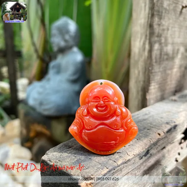 Mặt Phật Di Lặc đá mã não đỏ MP21 nặng 13gr, kích thước ngang 3.5cm x cao 3.7cm