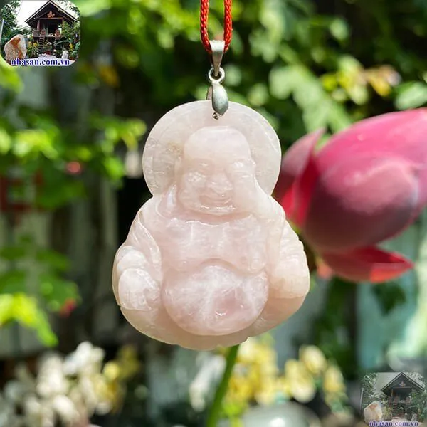 Mặt phật di lặc đá thạch anh hồng tự nhiên - biểu tượng giàu sang và hạnh phúc